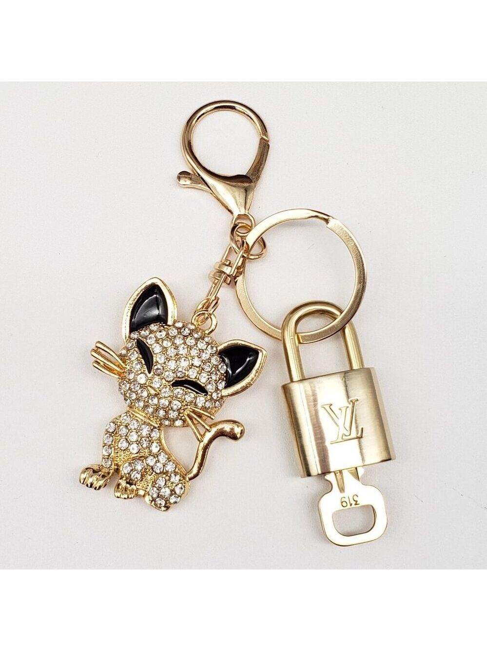 LV Authentic Gold Lock & Key 🔑 Luxury Bag Charm w/ Unbranded Cat Keychain